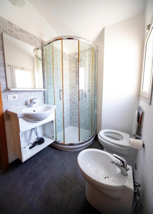 Rooms In Shared Apartment - City Center Catania Eksteriør billede